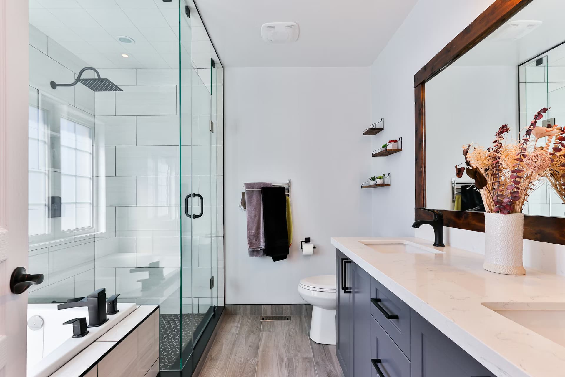 Luxury Sanitaryware 
& Bathroom Solutions